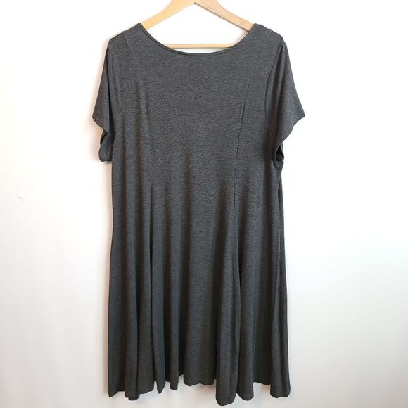 Torrid Jersey Fluted Dress Charcoal Gray NWT - Picture 4 of 10